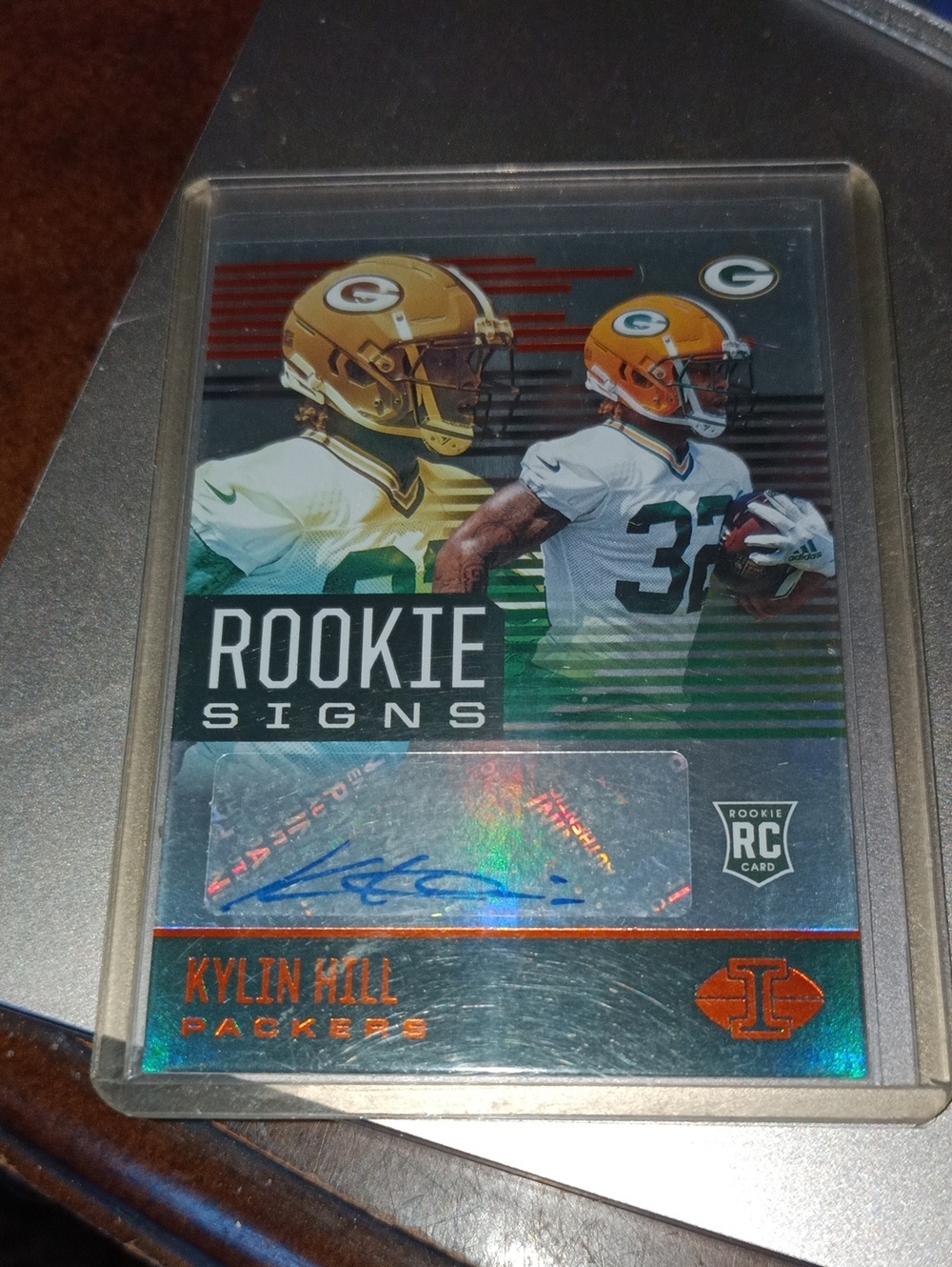Kylin Hill Rookie Signs Autograph Card - Green & Gold #RS-KH